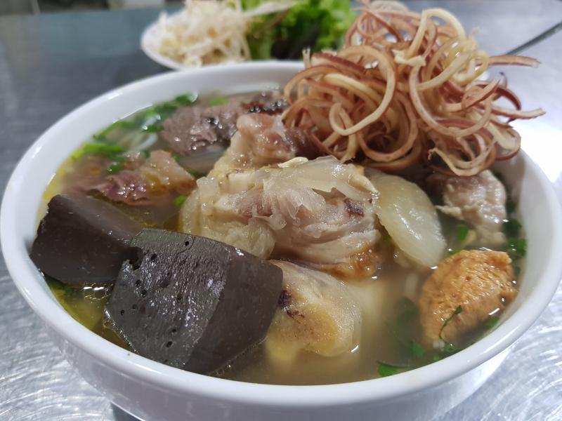 Bún Bò Huế Nhật Tân