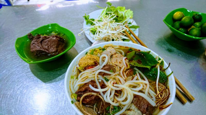 Bún Bò Huế Nhật Tân