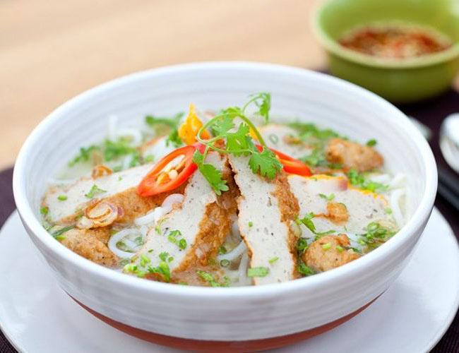 Bún chả cá đường Phan Bội Châu