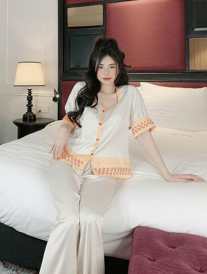 Ngọc Khánh An – Luxury Homewear