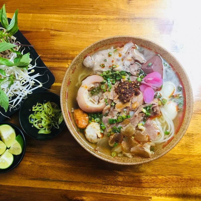 Bún Bò Huế Thượng Uyên