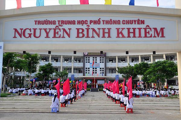 Nguyen Binh Khiemin lahjakkaiden lukio - Quang Nam