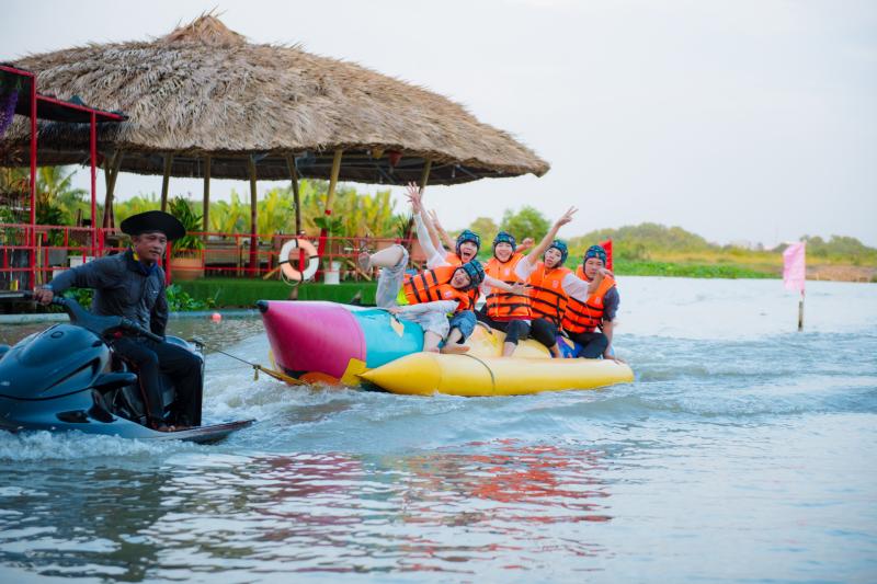 Làng du lịch sinh thái Tre Việt