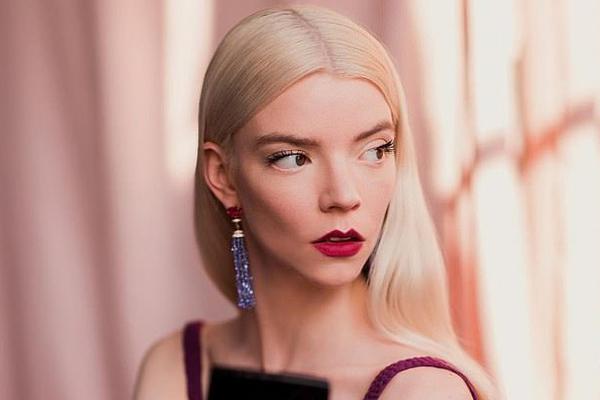 Anya Taylor Niềm Vui