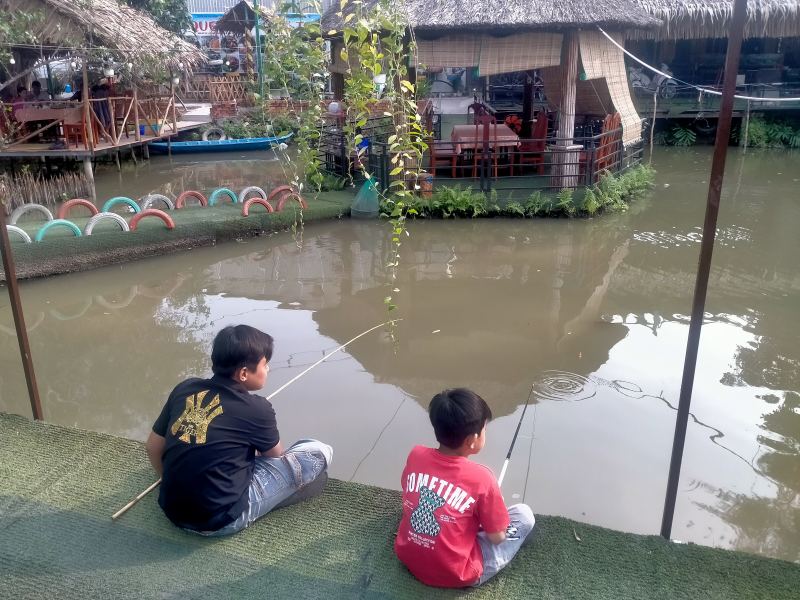 Nhà Hàng, Câu Cá Giải Trí - Quê Tôi