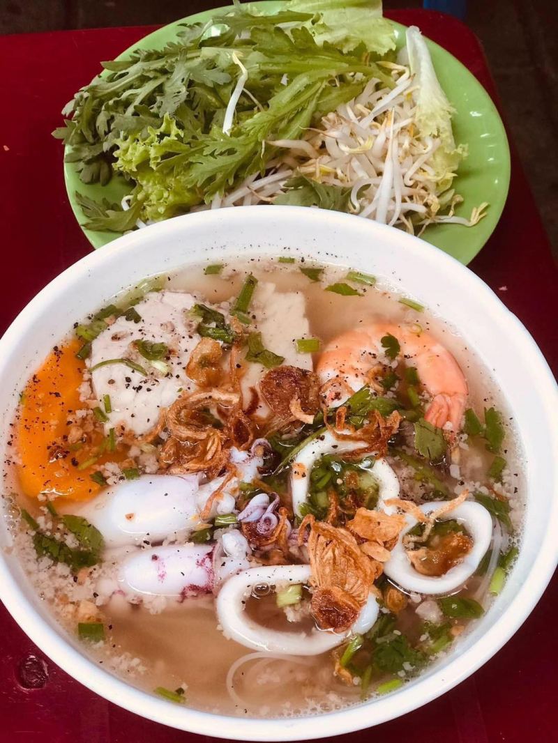 Quán Bánh Canh Cua, Quán Bún Mực Cô Phương