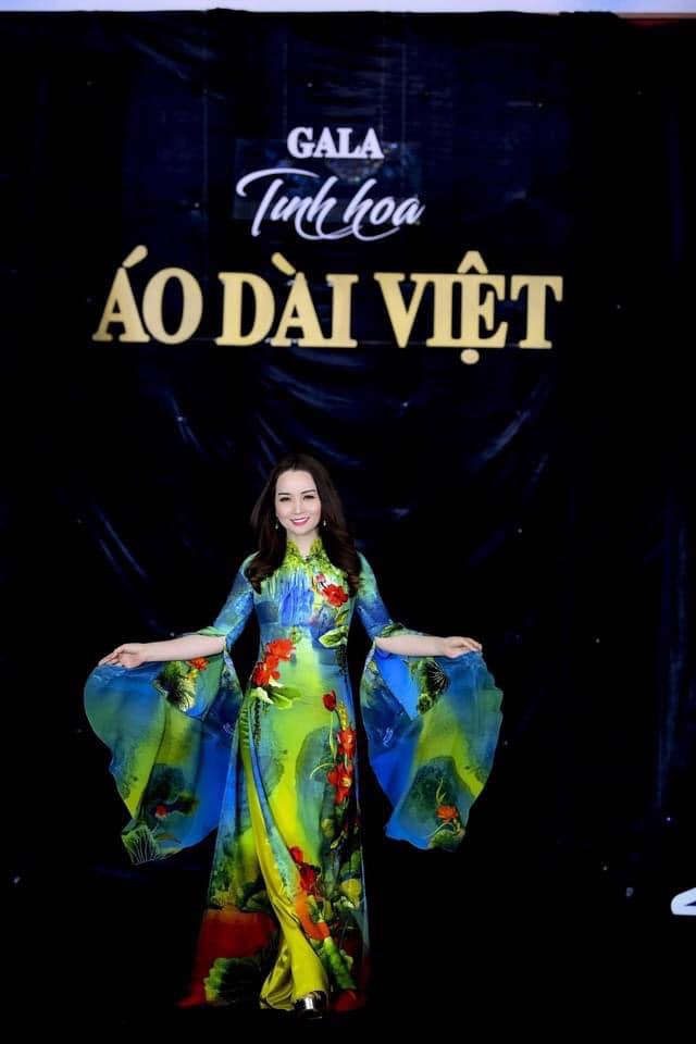 Áo dài Hằng Nga