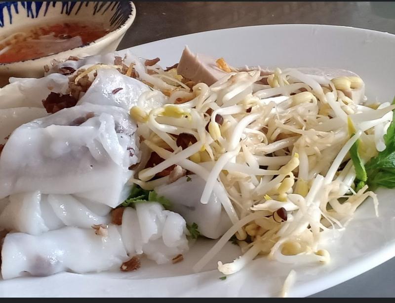 Bánh cuốn nóng