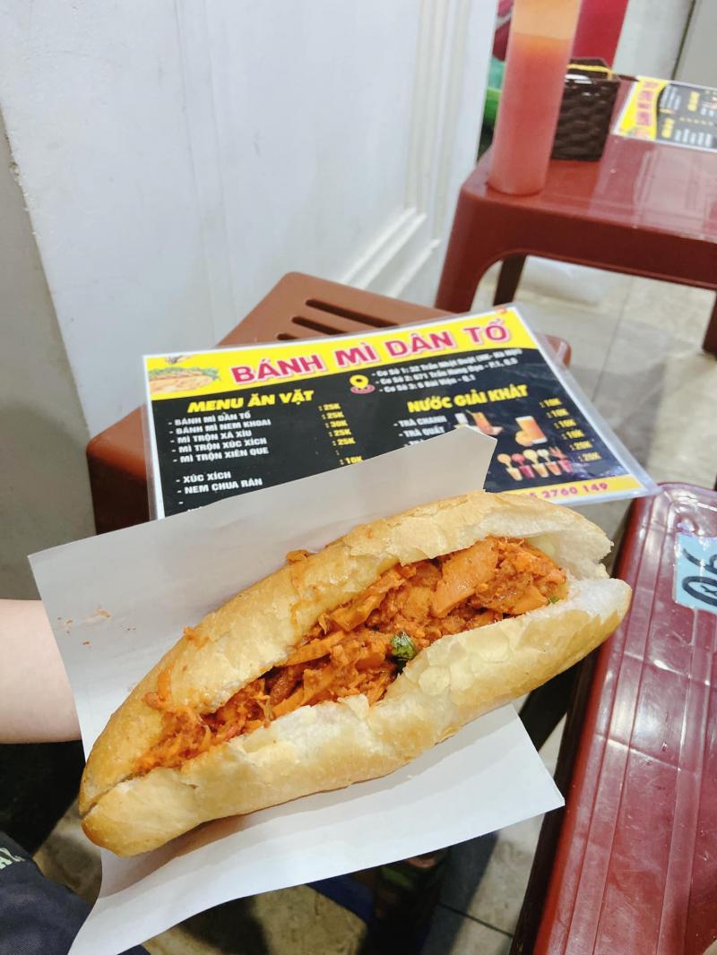 Bánh mì của người dân