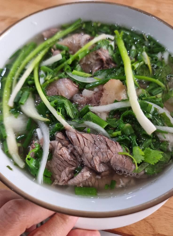 Phở bò tái