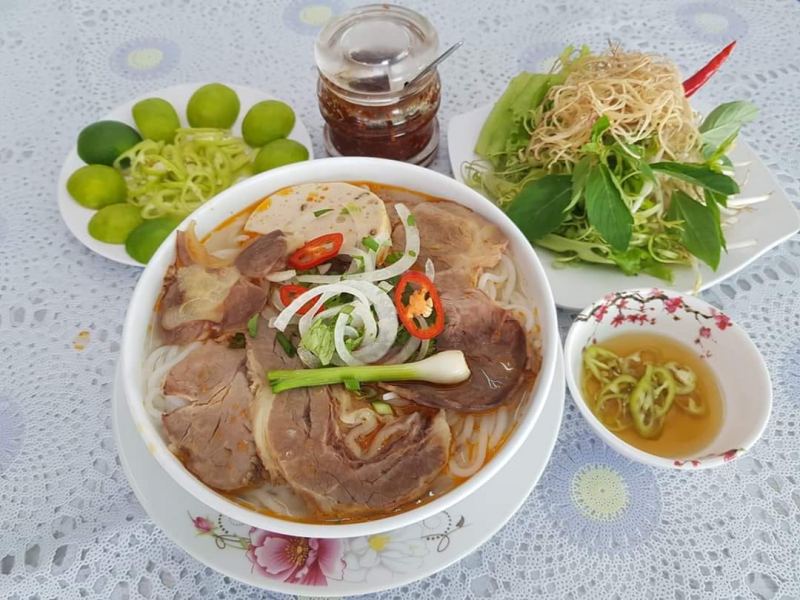 Bún bò Huế Hạnh