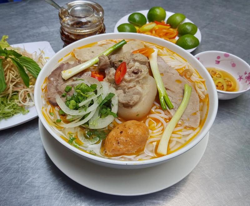 Bún bò Huế Hạnh