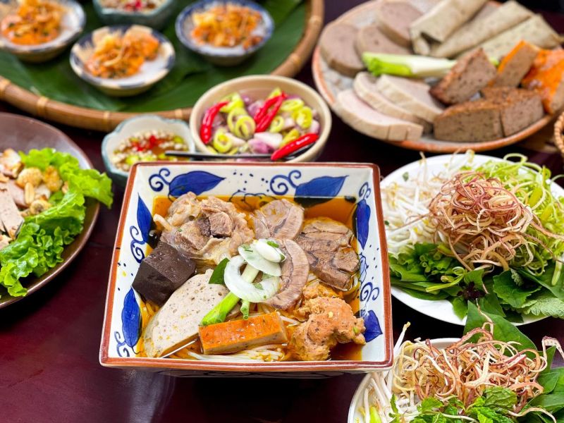 Bún bò Huế Nam Giao