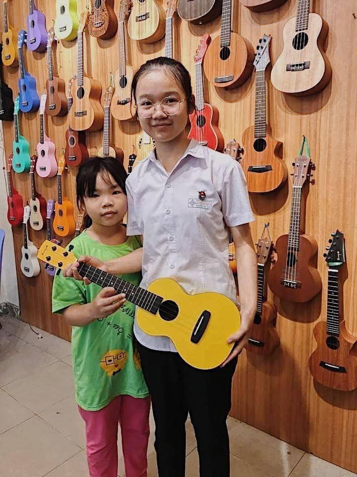 Đàn guitar đám mây